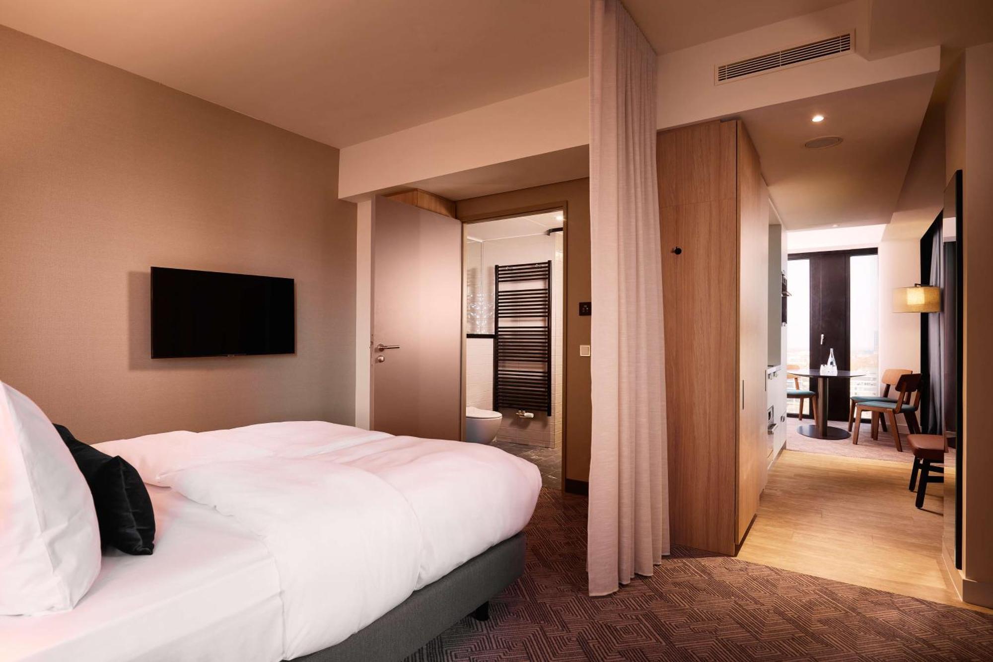 Adina Apartment Hotel ミュンヘン エクステリア 写真
