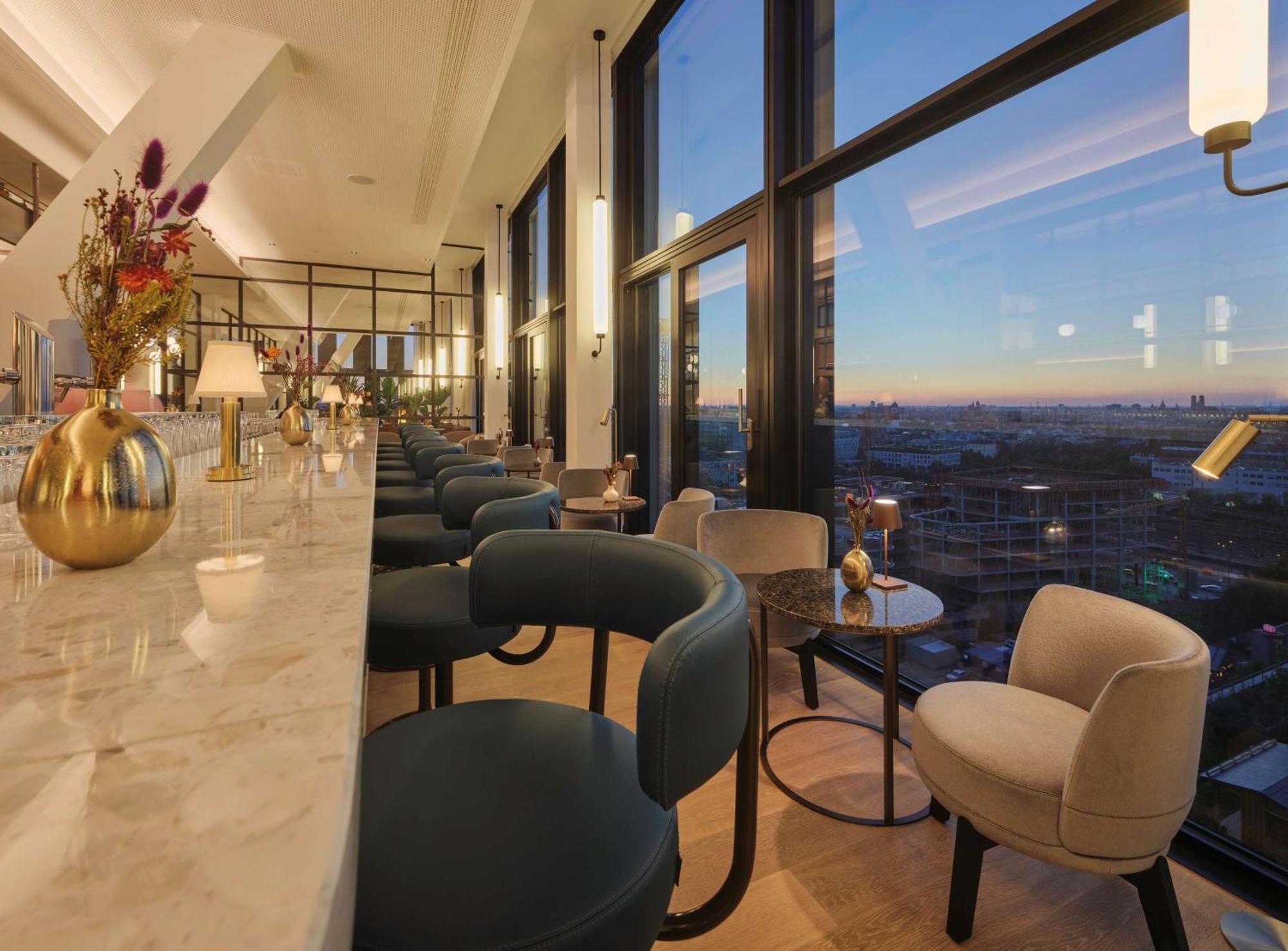 Adina Apartment Hotel ミュンヘン エクステリア 写真