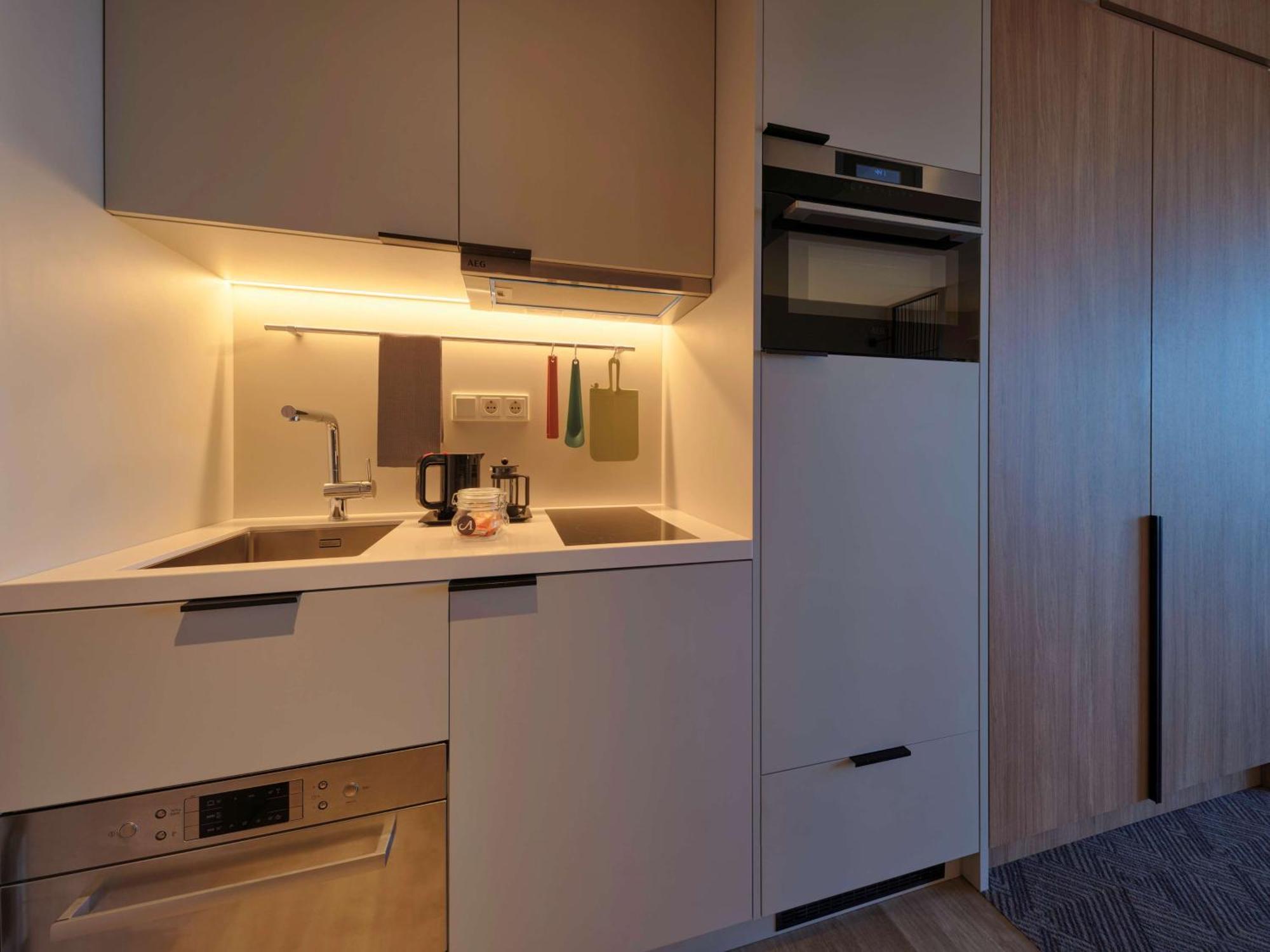 Adina Apartment Hotel ミュンヘン エクステリア 写真