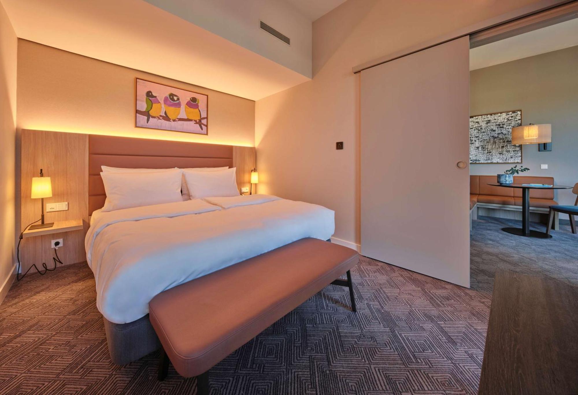 Adina Apartment Hotel ミュンヘン エクステリア 写真