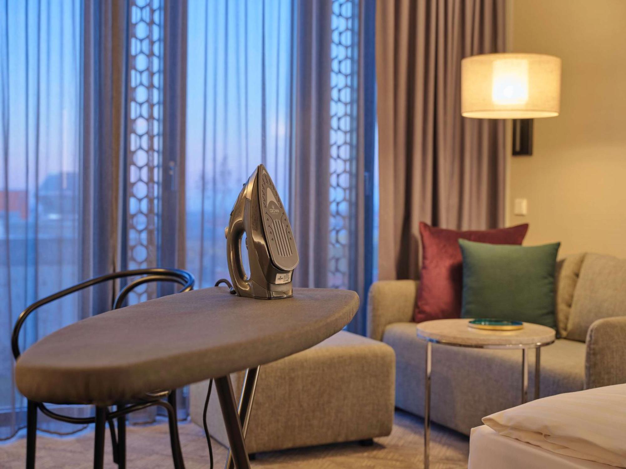 Adina Apartment Hotel ミュンヘン エクステリア 写真
